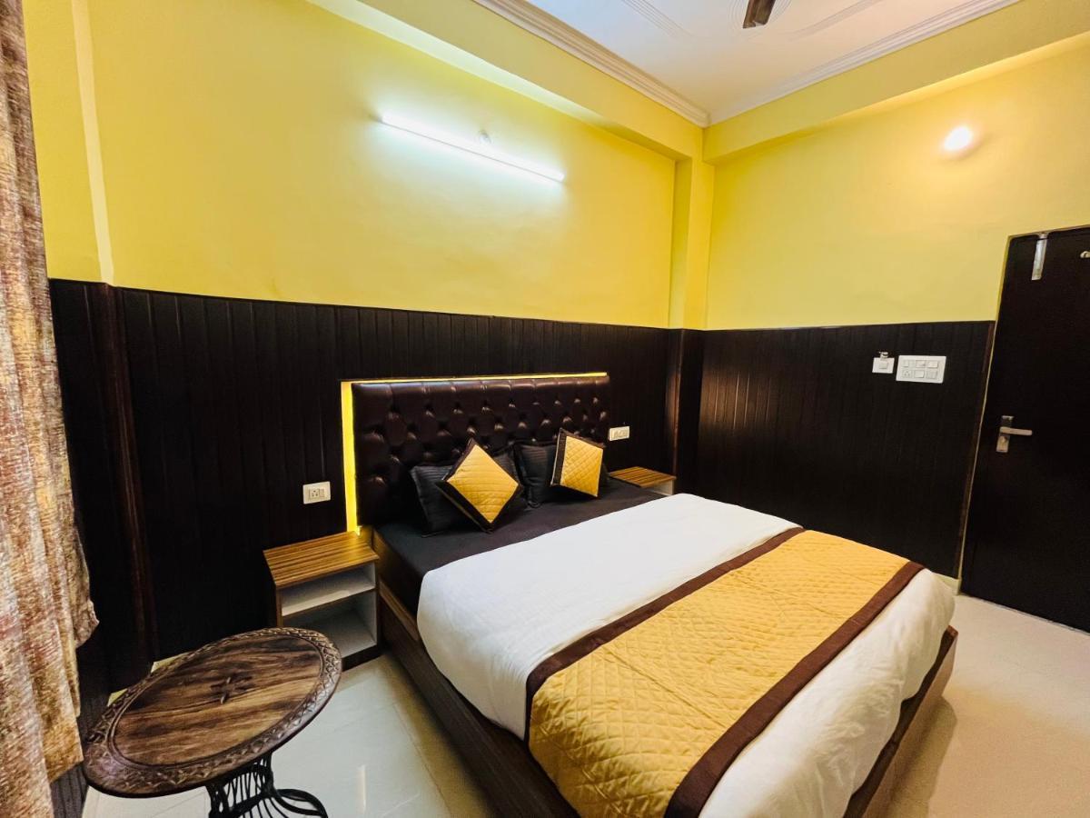 Hotel Manohar Rishīkesh Exterior foto